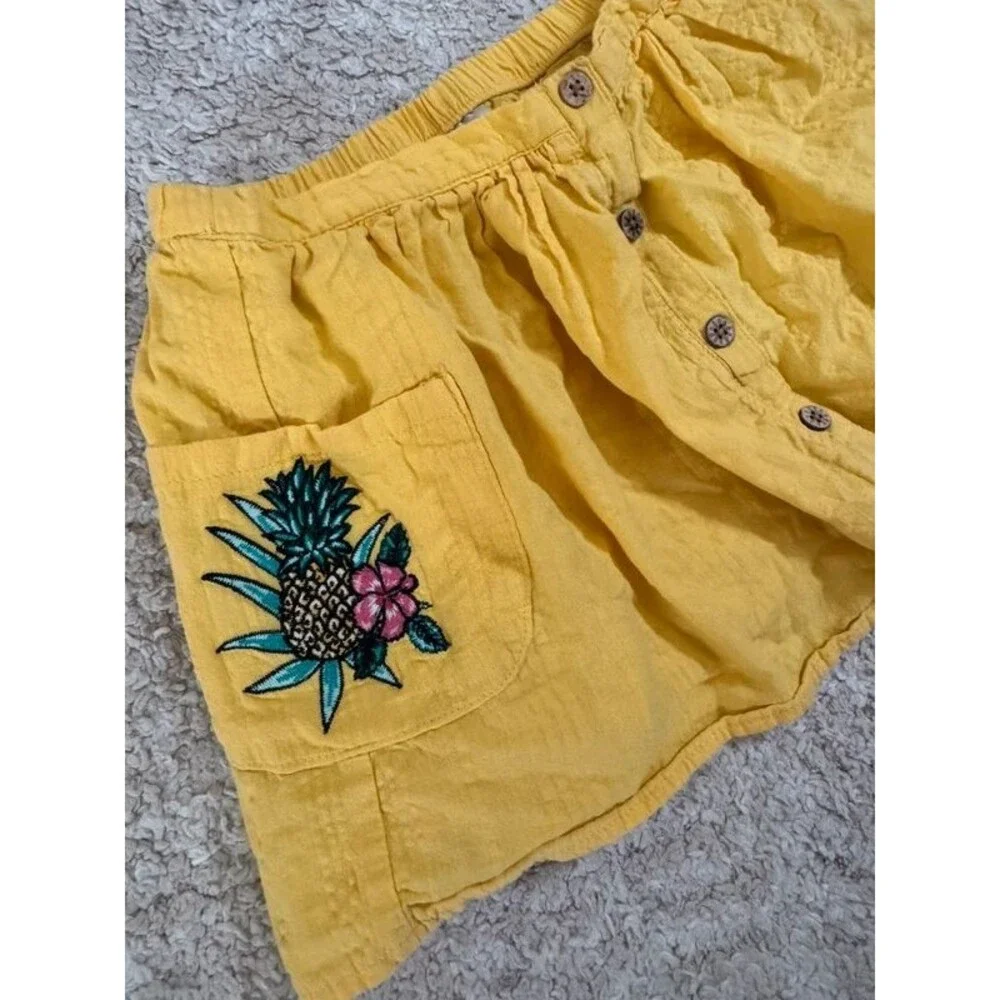 Oshkosh button front cotton skirt w/ embroidered pineapple patch